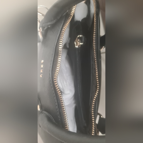 Bolso de hombro DKNY Bryant Park con cremallera con logotipo negro - Picture 3 of 4